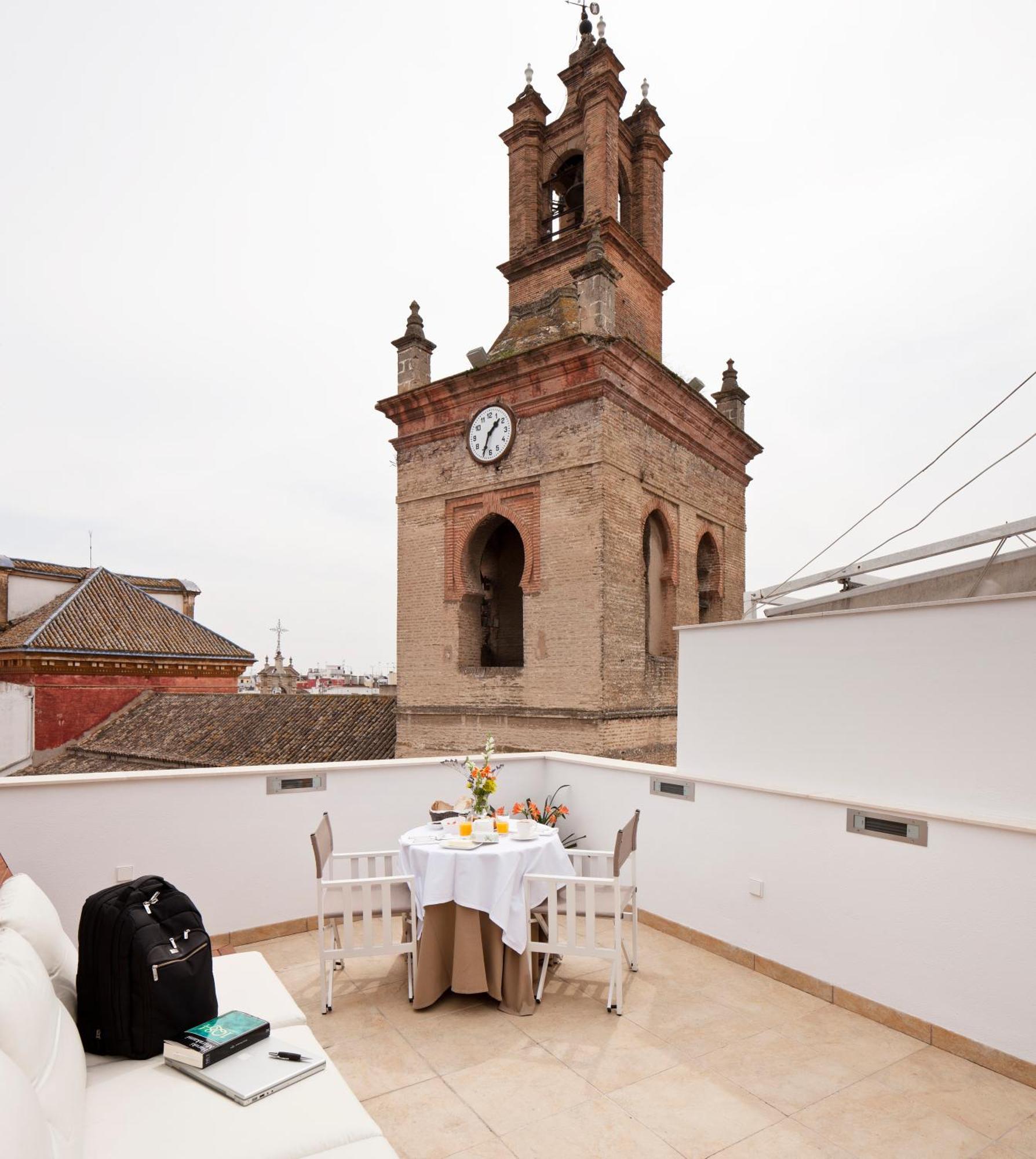 Apartamentos Eslava Seville Exterior photo